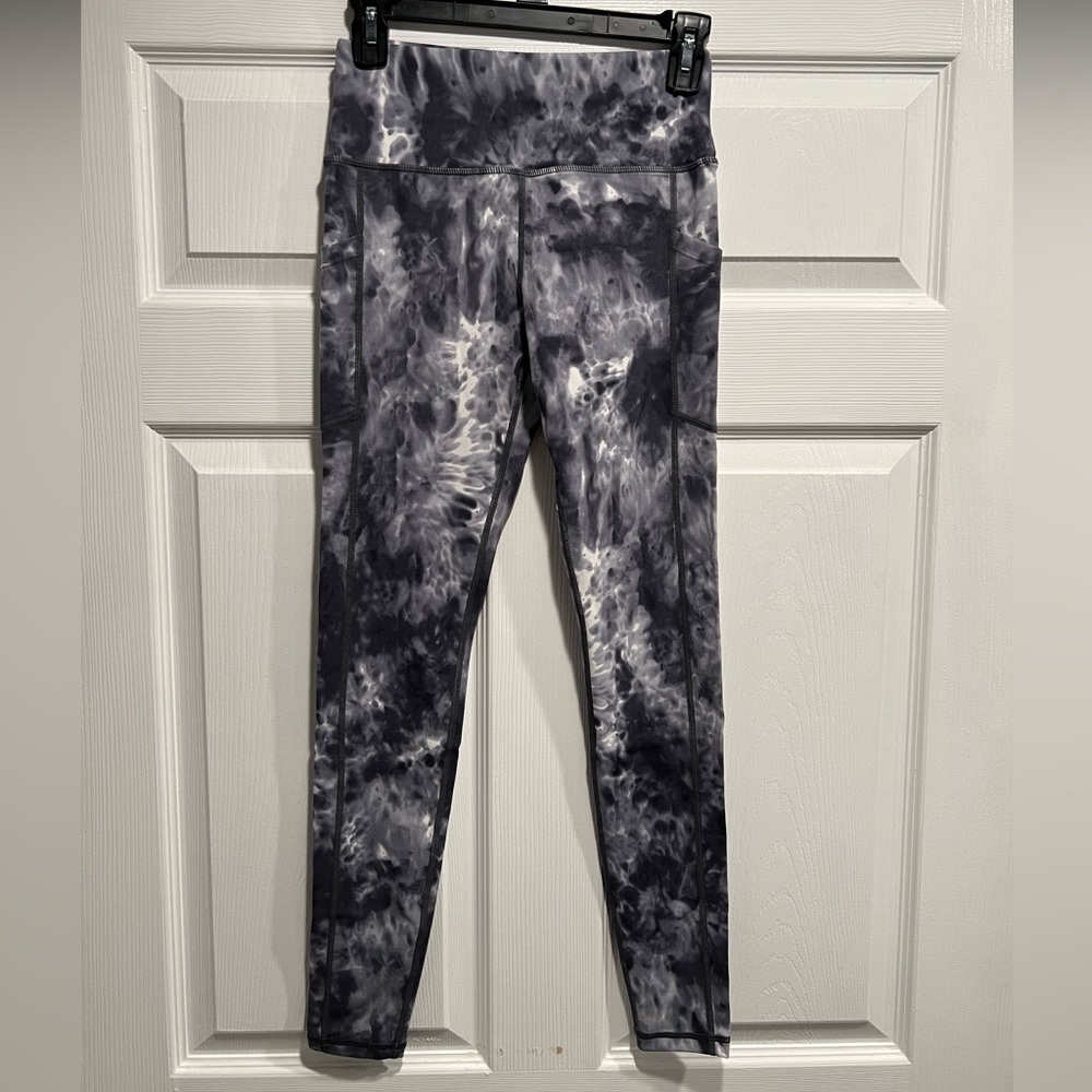 Storm Hendrix Pocket Soft n Snug Hi Rise 28” legging Size 4